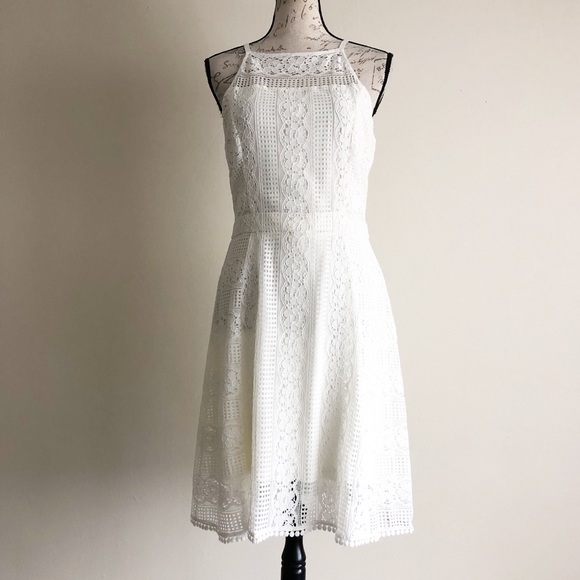 cupcakes & cashmere Dresses & Skirts - Cupcakes and Cashmere Lace Sleeveless Dress Sz 8